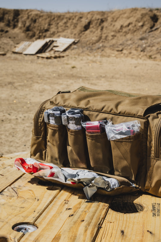 ST MIKE Bag quick-access end sleeves stocked with tourniquets and pressure dressings